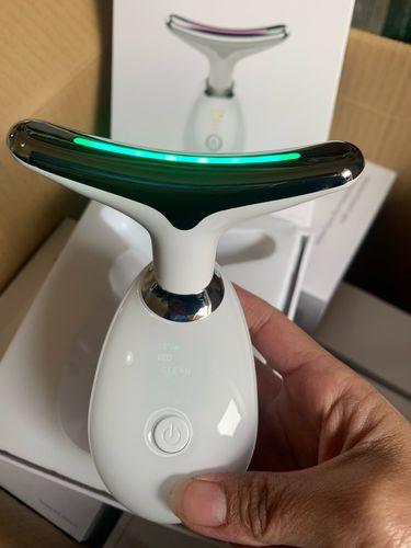 جهاز رفع وشد تجاعيد الوجه والرقبة - Makfool