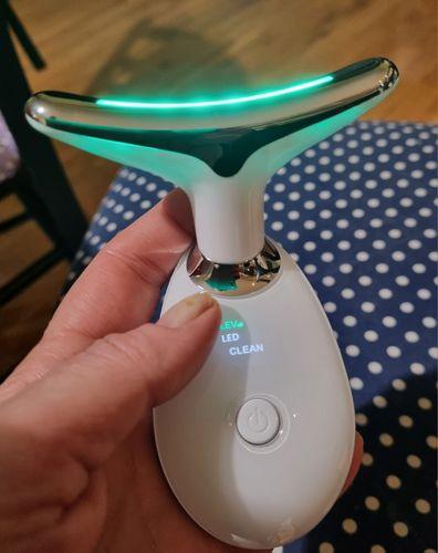 جهاز رفع وشد تجاعيد الوجه والرقبة - Makfool